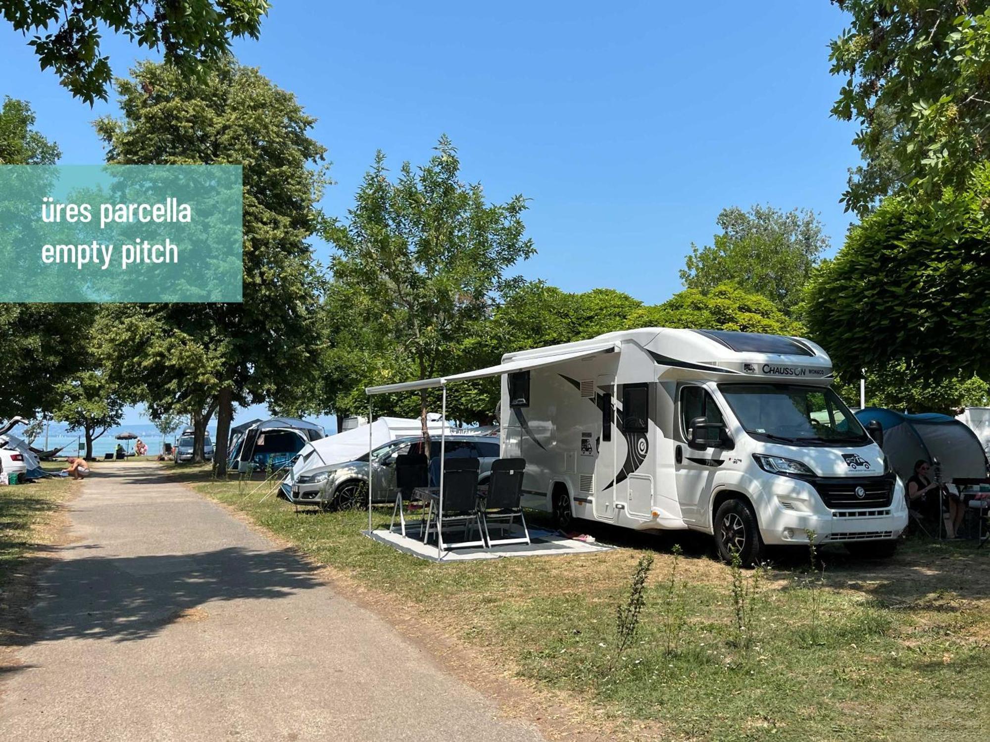 שיופוק Aranypart Camping & Apartments מראה חיצוני תמונה