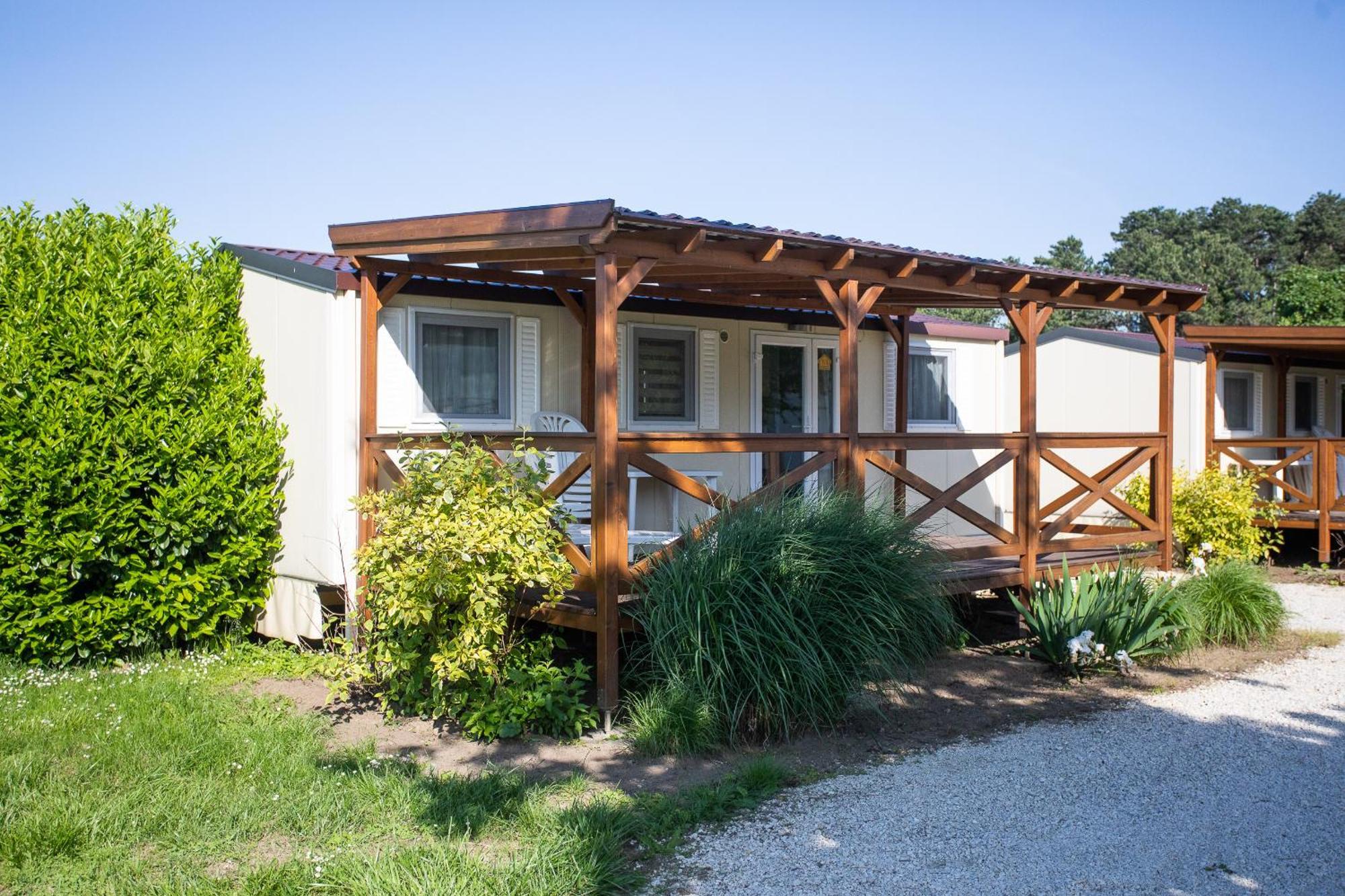 שיופוק Aranypart Camping & Apartments מראה חיצוני תמונה